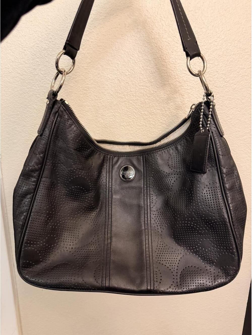 Coach Black Leather Shoulder Bag